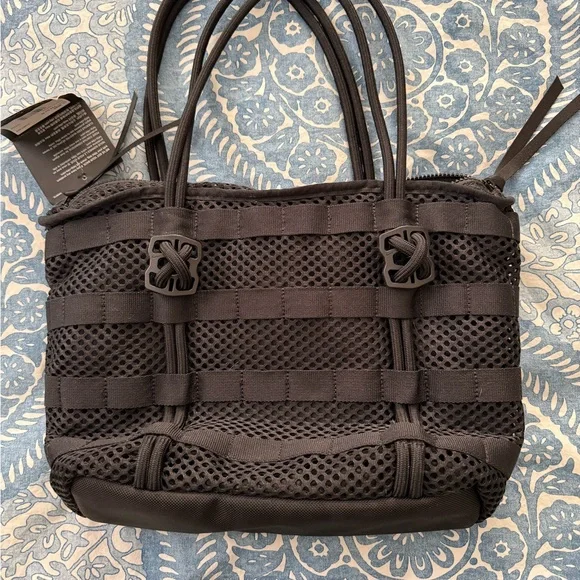 Nike Black Mesh Backpack - Picture 2 of 4